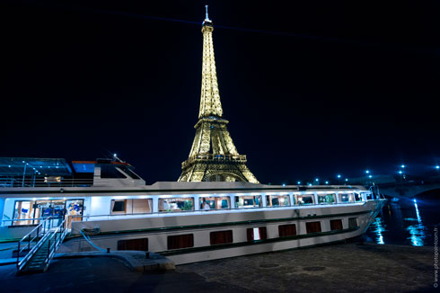 Tour a Parigi in nave hotel.